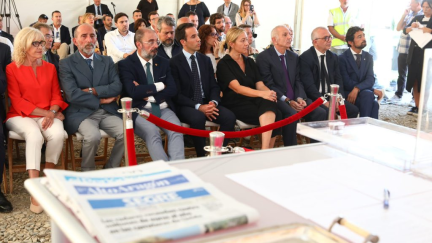 Acto de colocación de la primera piedra de la estación intermodal de mercancías de Tamarite de Litera./ Gobierno de Aragón.