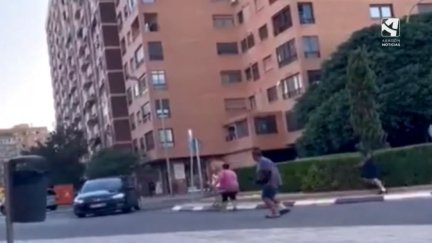 Instantes previos al atropello ocurrido el pasado lunes en Valencia, que fue grabado con móvil.