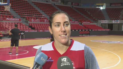 Vega GimenoVega Gimeno hablando para Aragón Deporte