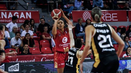 Lance del partido. Foto: Casademont Zaragoza