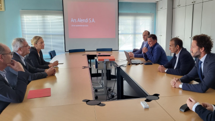 Visita a los silos de Alendi en Zuera y sus instalaciones en Almudévar. / Gobierno de Aragón