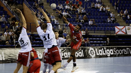 El Bada Huesca se enfrenta al Logroño