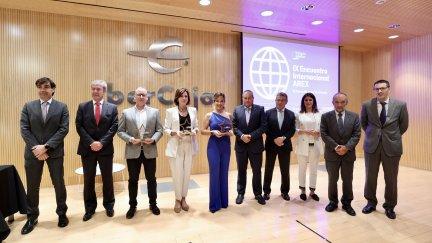 Foto de los galardonados en los premios AREX. / Aragón Exterior