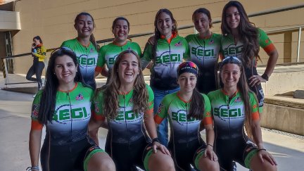 Imagen de las patinadoras del Segi-2mil6.