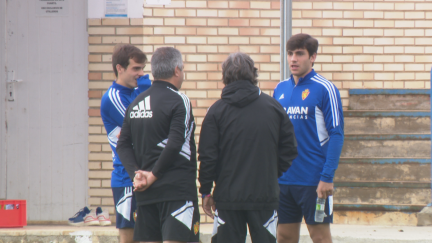 Francho y Azón, en el inicio del entrenamiento que se han perdido. Foto: Aragón Deporte