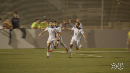 Los jugadores del Fuentes celebran el primer tanto del encuentro.
