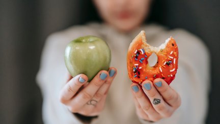 El mensajes e limitar consumo de embutidos y sobre todo que se coma más fruta y verdura. / Pexels