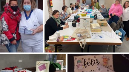 Beatriz Figueroa (de rojo), entregando unas cartas, y el grupo de Mañoscrapper@s haciendo postales.