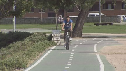 Uno de los carriles bici de Huesca.