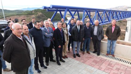 El presidente de Aragón, Javier Lambán, ha visitado este jueves las obras del embalse de Mularroya. Fuente: Gobierno de Aragón.