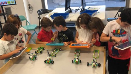 Alumnos de MiniVinci en una de sus clases.