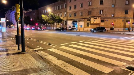 El atropello se ha producido en un paso de peatones con semáforo. / Enrique Checa
