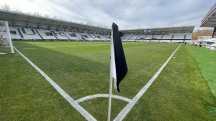 El Real Zaragoza busca este domingo una victoria en Burgos.