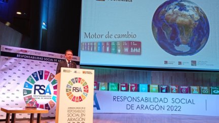 Francisco Querol, en la entrega de premios Responsabilidad Social de Aragón. / Aragón Sostenible.