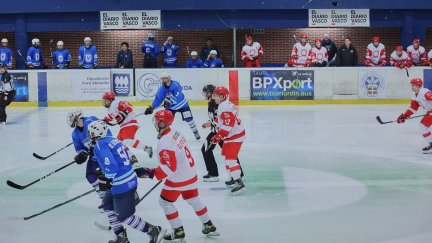 Imagen del partido de ida de la Liga masculina disputado en San Sebastián.