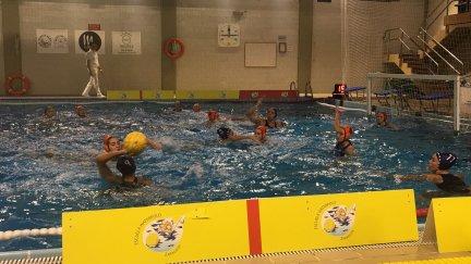 La Escuela Waterpolo Zaragoza perdía este jueves ante Sabadell en casa.