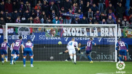 Momento del penalti del 1-1 Foto: LaLiga