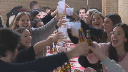 San Esteban de Litera (Huesca) celebró este sábado su particular nochevieja.