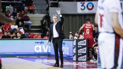 Porfirio Fisac, durante el encuentro ante Covirán Granada.