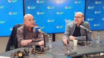 Daniel Alastuey y Manuel Pina en los estudios de Aragón Radio.