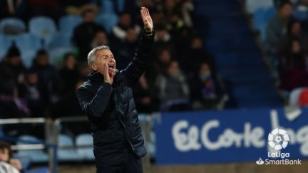 Fran Escribá durante un encuentro con el Real Zaragoza.