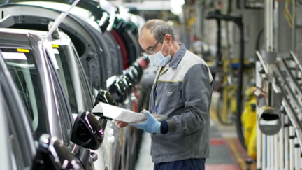 La falta de stock en materiales y problemas logísticos retrasan la entrega de productos como los vehículos.