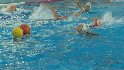 La Escuela de Waterpolo Zaragoza comienza el año con derrota