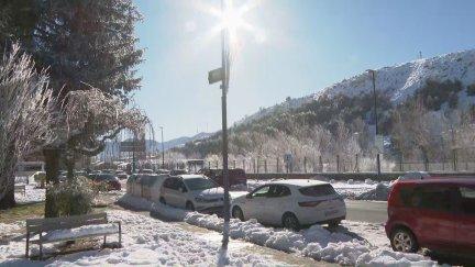 Sabiñánigo ha amanecido a 14 grados bajo cero.