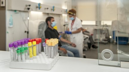 Pacientes en un ensayo clínico. / Hospital Universitario de Bellvitge.