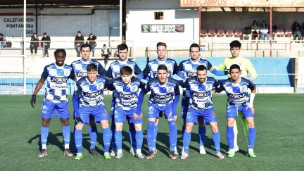 Formación inicial del Tamarite en un partido de este curso. Foto: CD Tamarite