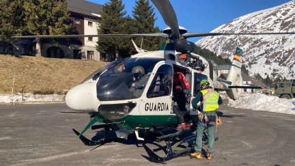 Cuatro personas y un perro, rescatados este sábado por la Guardia Civil de Huesca. / Guardia Civil de Huesca
