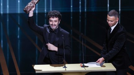Rodrigo Sorogoyen recoge el premio César a Mejor Película Extranjera. / Efe