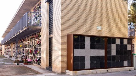 Los columbarios son cada vez más comunes en los cementerios aragoneses. / Europa Press