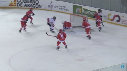 El Club Hielo Jaca femenino durante el partido ante el Majadahonda