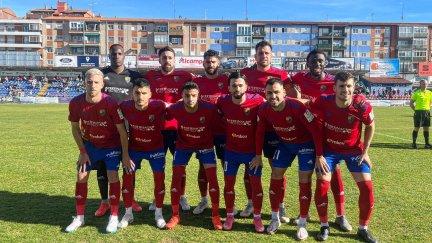 El CD Teruel amplía su ventaja al frente del grupo III tras su victoria ante el Badalona.