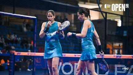 Mapi y Majo Sánchez Alayeto, durante el partido de octavos de final.