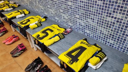 El Real Zaragoza busca esta noche la victoria en el campo del Levante.