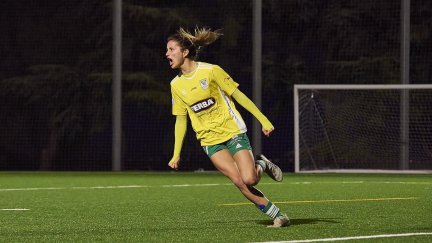 Elena Valej, exjugadora del Zaragoza CFF, ha anotado el gol de la victoria local.