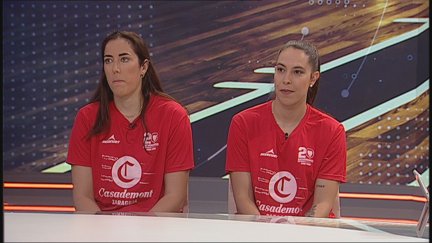 Vega Gimeno y Lara González en el plató de Aragón TV.