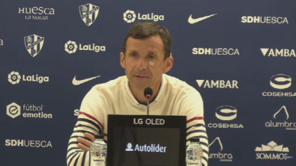 Cuco Ziganda durante la rueda de prensa de la SD Huesca