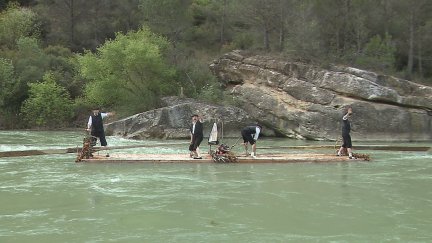 Navateros descendiendo el río Gállego