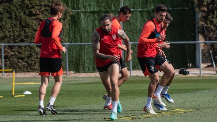 La SD Huesca quiere regresar este lunes a la senda de la victoria.