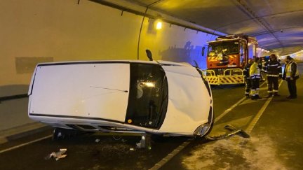 Estado del vehículo siniestrado tras el accidente.