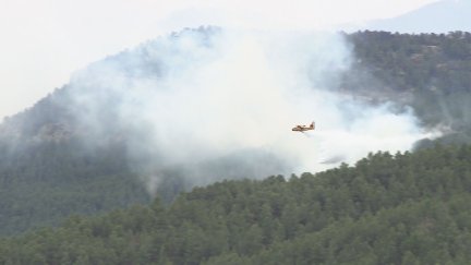 Medios áereos trabajando en el incendio que afectó a la provincia de Teruel el pasado mes de abril.