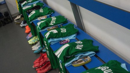 La SD Huesca busca los tres puntos que le den la permanencia en La Rosaleda.
