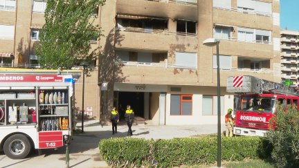 Incendio este lunes en una vivienda de Paseo de los Rosales de Zaragoza.