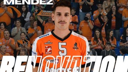 Víctor Méndez renueva con el Pamesa Teruel Voleibol.
