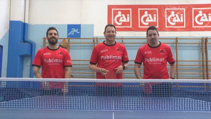 Luño, Gambra y Cardona (se izquierda a derecha), jugadores del Publimax CAI Santiago.