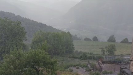 Las lluvias dejaron hasta 33 litros por metro cuadrado en municipios como Sos del Rey Católico (Zaragoza).