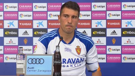 Alberto Zapater en rueda de prensa.